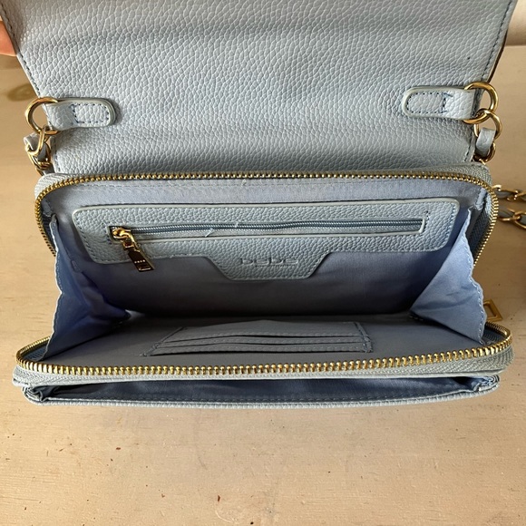 Bebe Crossbody - Picture 4 of 5